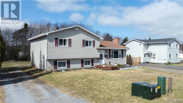 181 Mcnamara Drive, House detached with 4 bedrooms, 2 bathrooms and null parking in Saint John NB | Image 3