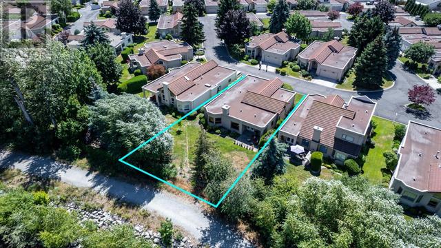 304 - 650 Lexington Drive, House detached with 2 bedrooms, 2 bathrooms and 2 parking in Kelowna BC | Image 27