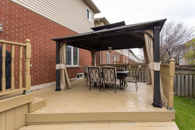 5225 Garland Cres, House detached with 3 bedrooms, 4 bathrooms and 2 parking in Burlington ON | Image 3