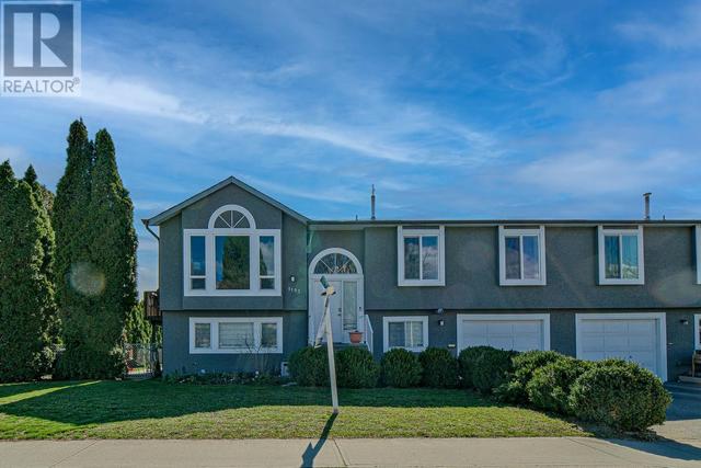 1193 Lawson Avenue, House detached with 4 bedrooms, 3 bathrooms and 3 parking in Kelowna BC | Image 1