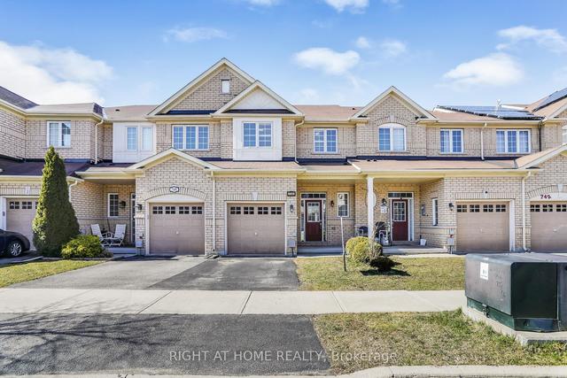 746 Agnew Cres, House attached with 3 bedrooms, 3 bathrooms and 2 parking in Milton ON | Image 1