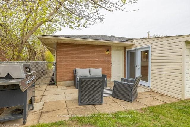 13 La Salle Dr, House detached with 3 bedrooms, 2 bathrooms and 5 parking in St. Catharines ON | Image 22