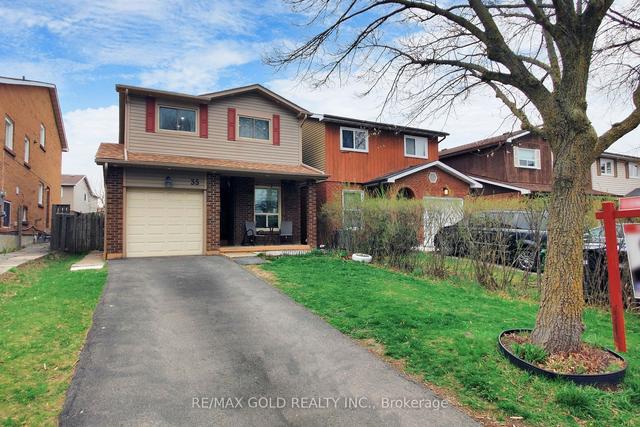 35 Lady Stewart Blvd, House detached with 3 bedrooms, 3 bathrooms and 3 parking in Brampton ON | Image 12