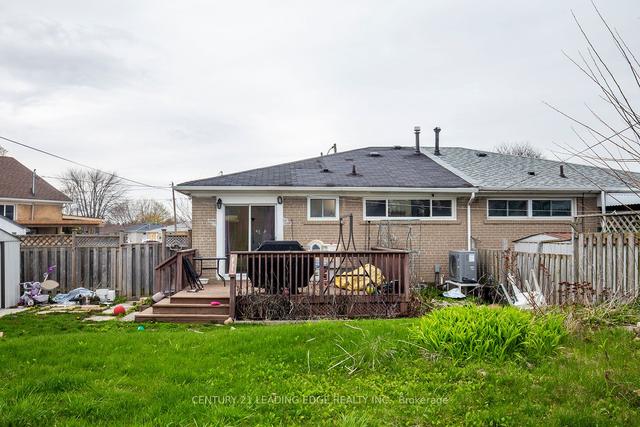 408 Dovedale Dr, House semidetached with 3 bedrooms, 2 bathrooms and 5 parking in Whitby ON | Image 22