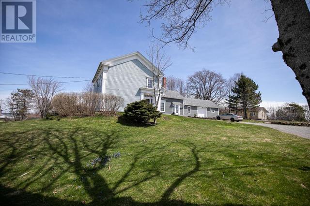 233 Victoria Street E, House detached with 4 bedrooms, 1 bathrooms and null parking in Amherst NS | Image 5
