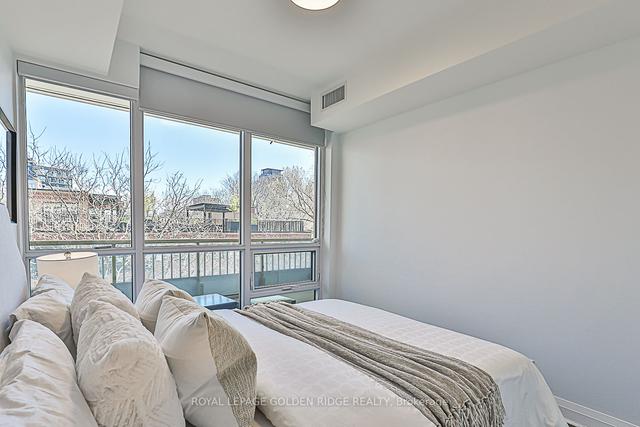 407 - 151 Avenue Rd, Condo with 2 bedrooms, 2 bathrooms and 1 parking in Toronto ON | Image 17