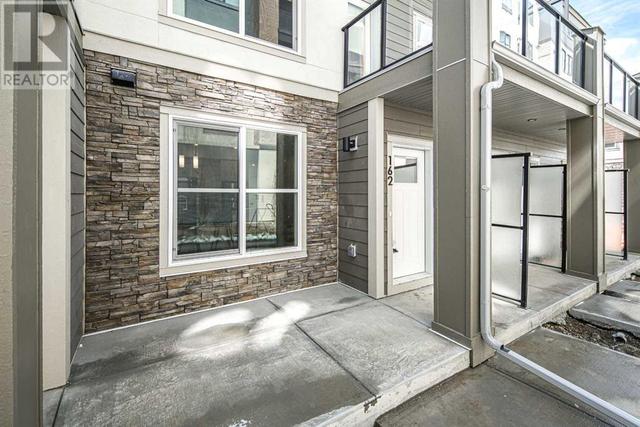 162, - 2117 81 Street Sw, House attached with 2 bedrooms, 2 bathrooms and 2 parking in Calgary AB | Image 5
