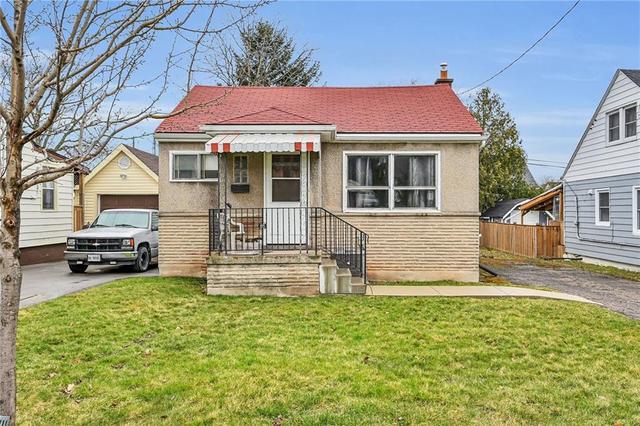 85 Walter Avenue N, House detached with 3 bedrooms, 1 bathrooms and 2 parking in Hamilton ON | Image 1