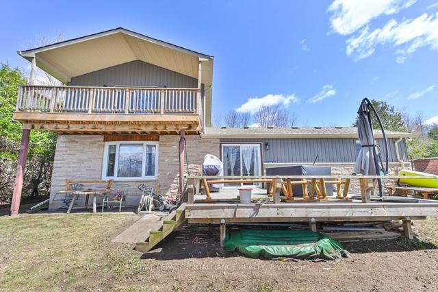 301 Sherry Rd, House detached with 3 bedrooms, 2 bathrooms and 9 parking in Tweed ON | Image 20
