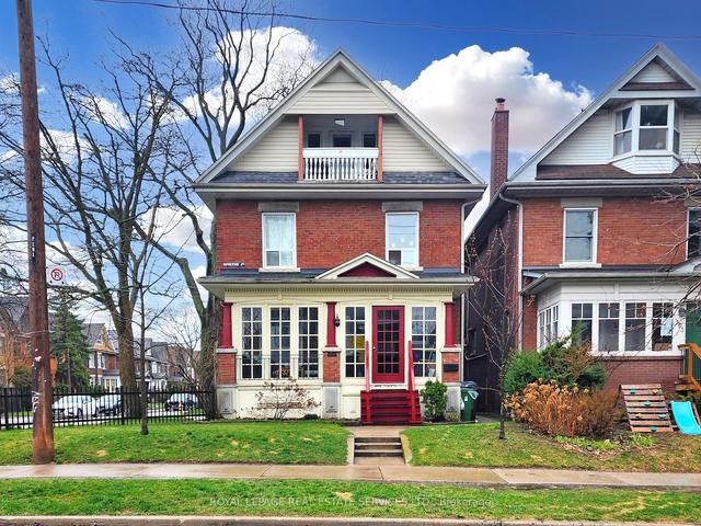 191 Humberside Ave, House detached with 5 bedrooms, 4 bathrooms and 2 parking in Toronto ON | Image 1