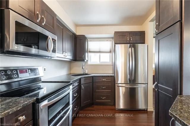 174 Portsmouth Cres, House detached with 2 bedrooms, 1 bathrooms and 4 parking in London ON | Image 6