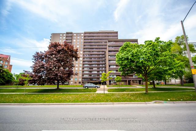911 - 180 Markham Rd, Condo with 3 bedrooms, 2 bathrooms and 1 parking in Toronto ON | Image 1