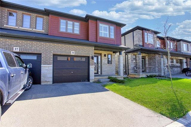 39 Burley Lane, House semidetached with 3 bedrooms, 2 bathrooms and 1 parking in Hamilton ON | Image 2