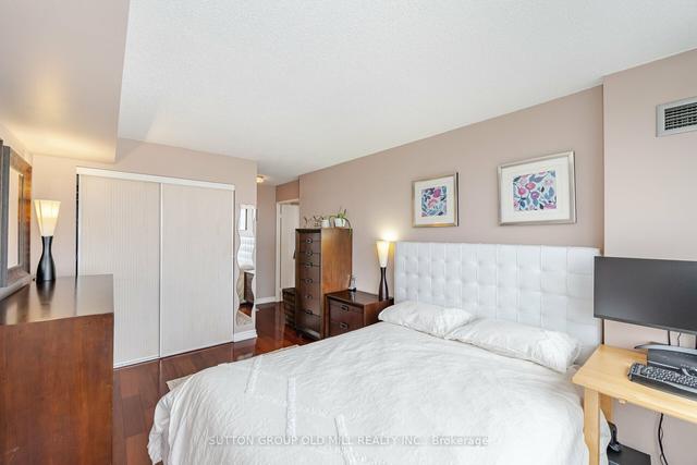 1009 - 1320 Islington Ave, Condo with 2 bedrooms, 2 bathrooms and 1 parking in Toronto ON | Image 8