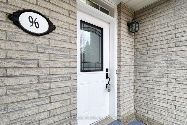 96 Sunway Sq, House attached with 3 bedrooms, 3 bathrooms and 3 parking in Markham ON | Image 26