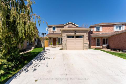 54 Glenmanor Dr, House detached with 3 bedrooms, 4 bathrooms and 5 parking in Brampton ON | Card Image