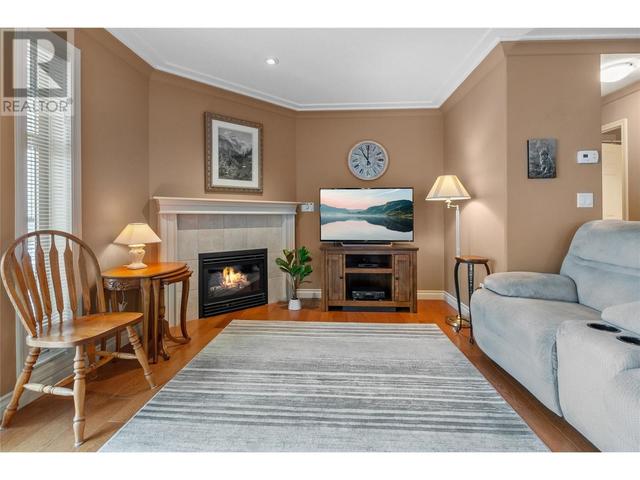 1001 - 2113 Atkinson Street, Condo with 2 bedrooms, 2 bathrooms and 1 parking in Penticton BC | Image 8