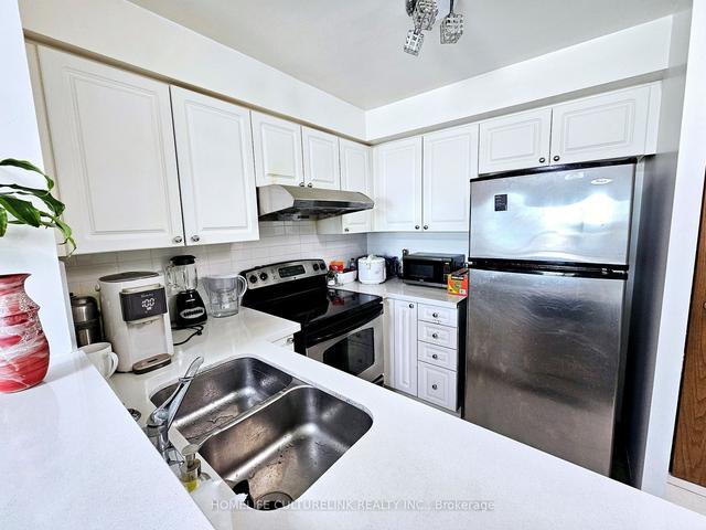 2106 - 11 Lee Centre Dr, Condo with 2 bedrooms, 1 bathrooms and 1 parking in Toronto ON | Image 18
