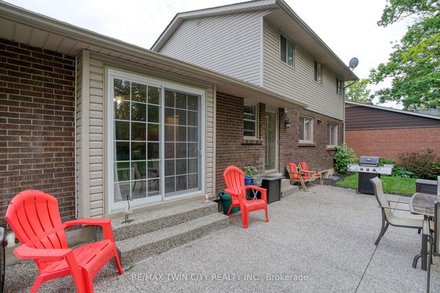 639 White Oak Dr, House detached with 3 bedrooms, 3 bathrooms and 4 parking in Cambridge ON | Image 22