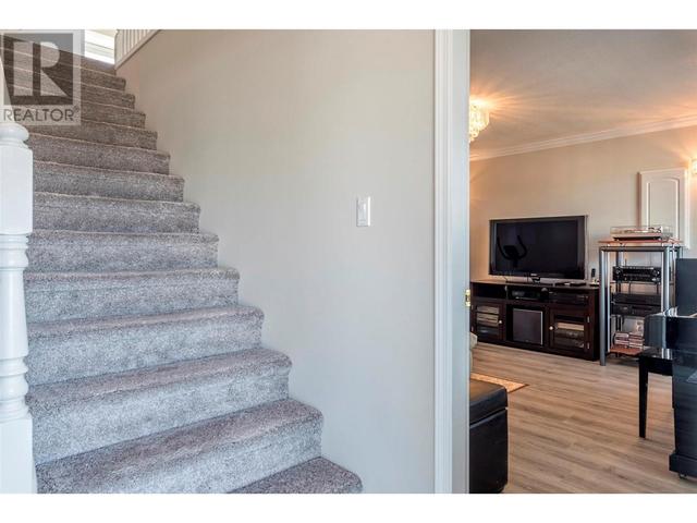 1059 Mt Fosthall Drive, House detached with 4 bedrooms, 3 bathrooms and 1 parking in Vernon BC | Image 31