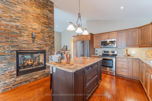 176 Trotter Oitment Rd S, House detached with 3 bedrooms, 4 bathrooms and 8 parking in North Kawartha ON | Image 3