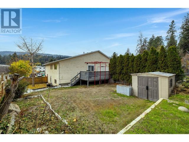 2942 Mcallister Road, House detached with 5 bedrooms, 2 bathrooms and 4 parking in West Kelowna BC | Image 41