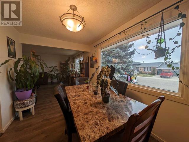 1938 1 Avenue Ne, House detached with 3 bedrooms, 1 bathrooms and 2 parking in Medicine Hat AB | Image 8
