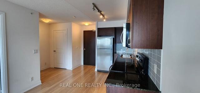 922 - 372 Highway 7, Condo with 1 bedrooms, 1 bathrooms and 2 parking in Richmond Hill ON | Image 17