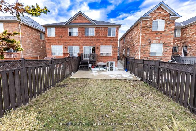 53 Herdwick St, House semidetached with 3 bedrooms, 4 bathrooms and 5 parking in Brampton ON | Image 31