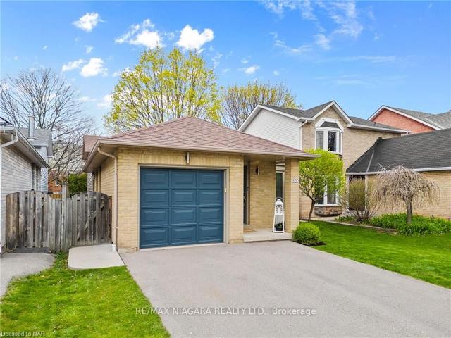 820 Miriam Cres, House detached with 2 bedrooms, 2 bathrooms and 3 parking in Burlington ON | Image 12