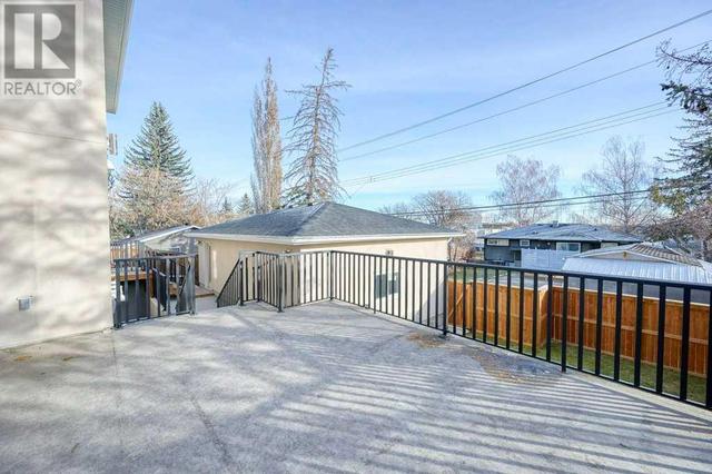 54 Malibou Road Sw, House detached with 5 bedrooms, 3 bathrooms and 3 parking in Calgary AB | Image 16
