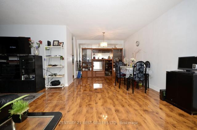 1407 - 25 Kensington Rd, Condo with 3 bedrooms, 2 bathrooms and 1 parking in Brampton ON | Image 23