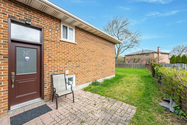 13 Panorama Cres, House detached with 3 bedrooms, 3 bathrooms and 6 parking in Brampton ON | Image 26