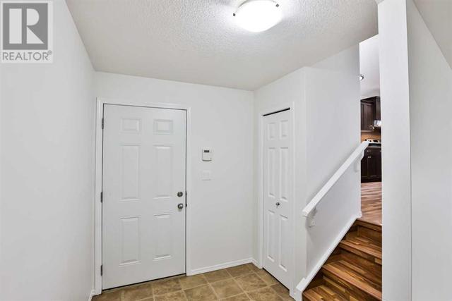 54 Sunridge Boulevard W, House detached with 3 bedrooms, 3 bathrooms and 4 parking in Lethbridge AB | Image 18