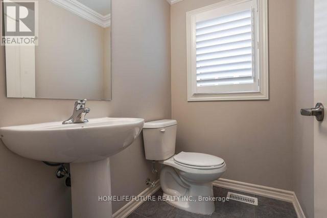 211 Prescott Dr, House detached with 4 bedrooms, 4 bathrooms and 6 parking in Whitby ON | Image 12