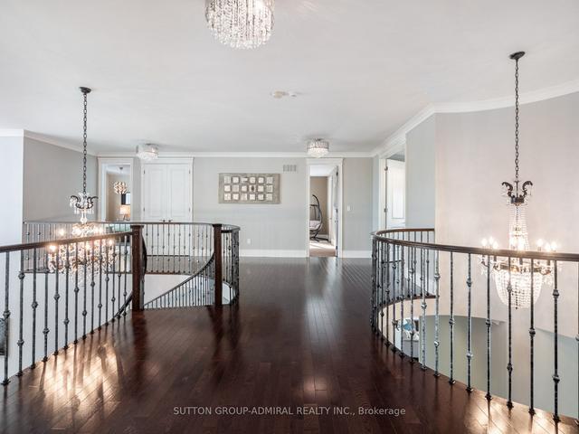 56 Antonini Crt, House detached with 4 bedrooms, 8 bathrooms and 9 parking in Vaughan ON | Image 8