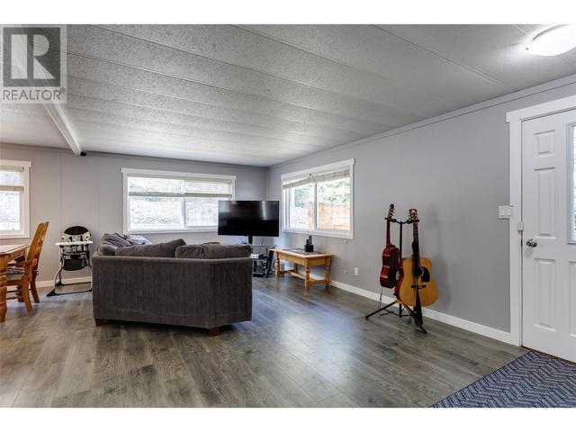 1a - 4075 Mcclain Road, House other with 3 bedrooms, 2 bathrooms and 4 parking in Kelowna BC | Image 19