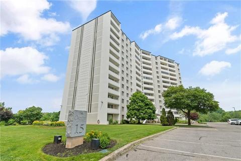 807 - 15 Towering Heights Boulevard, House attached with 2 bedrooms, 1 bathrooms and null parking in St. Catharines ON | Card Image