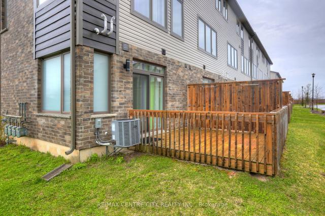 1 - 2070 Meadowgate Blvd, Townhouse with 3 bedrooms, 4 bathrooms and 2 parking in London ON | Image 32