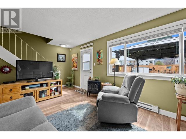 41 - 1697 Greenfield Ave, House attached with 3 bedrooms, 1 bathrooms and null parking in Kamloops BC | Image 8