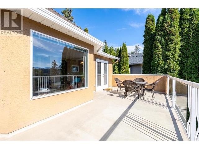 1056 Caledonia Way, House detached with 5 bedrooms, 3 bathrooms and 8 parking in West Kelowna BC | Image 14