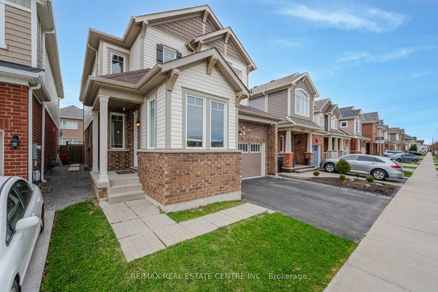 1039 Biason Circ, House detached with 4 bedrooms, 3 bathrooms and 4 parking in Milton ON | Image 23