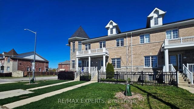 13315 Bathurst St E, House attached with 3 bedrooms, 3 bathrooms and 3 parking in Richmond Hill ON | Image 22
