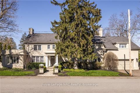 8 Hillcrest Ave, House detached with 5 bedrooms, 5 bathrooms and 7 parking in St. Catharines ON | Card Image