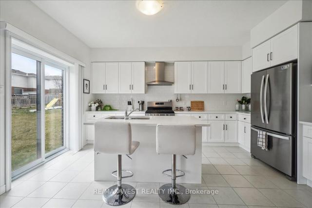 146 Starwood Dr, House detached with 3 bedrooms, 3 bathrooms and 4 parking in Guelph ON | Image 7