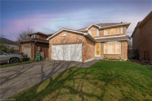 76 Evalene Court, House detached with 4 bedrooms, 3 bathrooms and 6 parking in Brampton ON | Image 1
