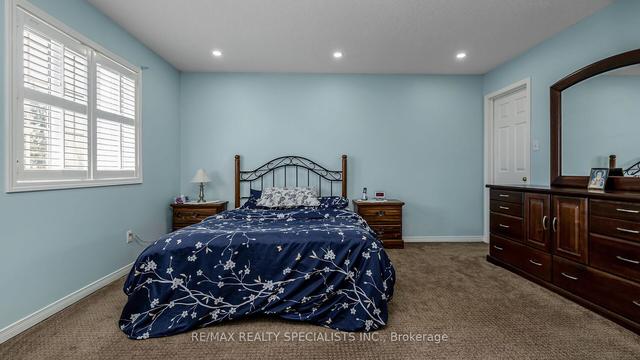 108 Twin Pines Cres, House detached with 3 bedrooms, 4 bathrooms and 6 parking in Brampton ON | Image 10