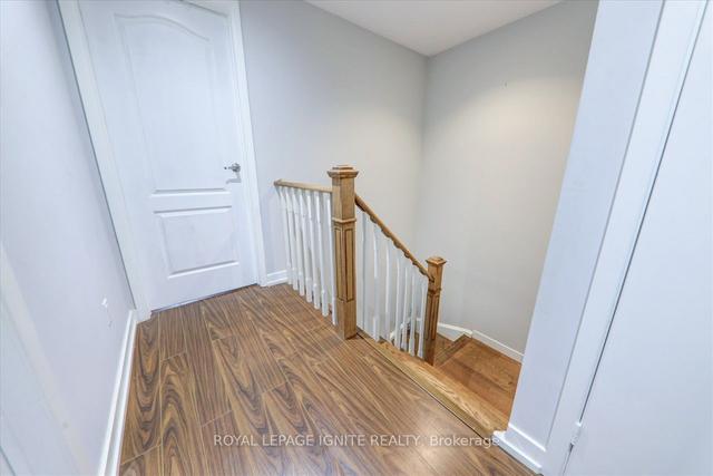 52 Pioneer Ptwy, House detached with 3 bedrooms, 4 bathrooms and 2 parking in Toronto ON | Image 10