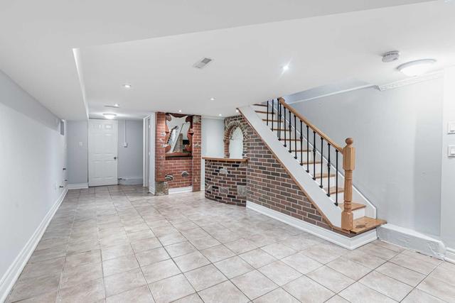 35 Day Ave, House semidetached with 3 bedrooms, 2 bathrooms and 1 parking in Toronto ON | Image 26