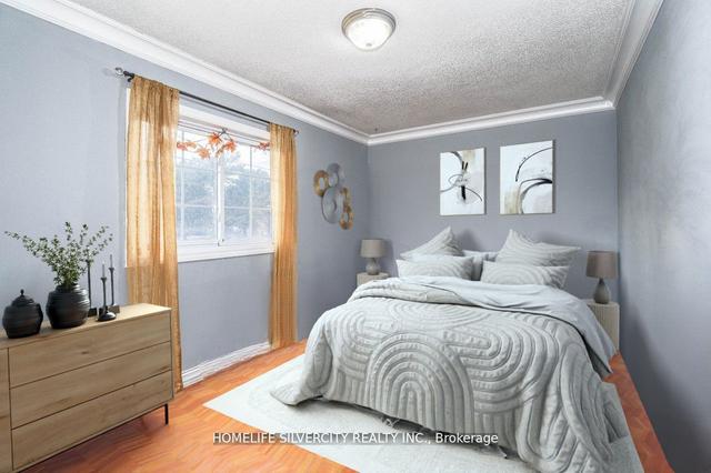 95 Elgin St S, House detached with 3 bedrooms, 2 bathrooms and 9 parking in Cambridge ON | Image 5
